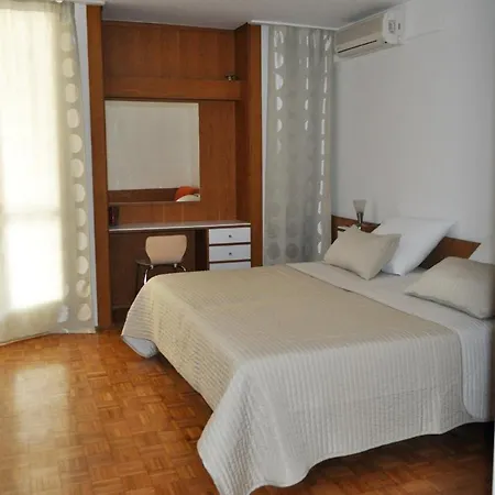 By The Sea Brela, Makarska - 6686 Apartament *